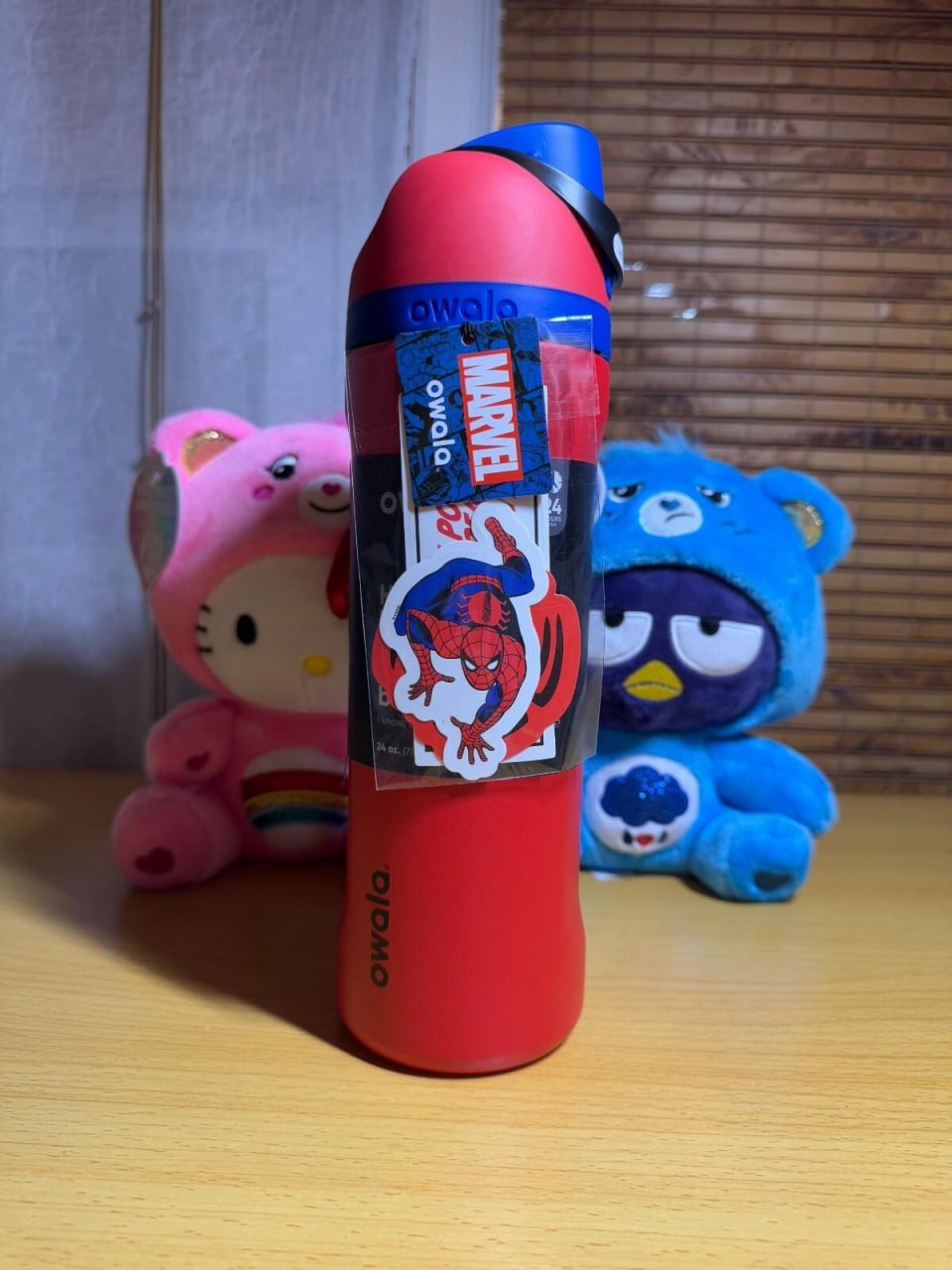 Owala -24oz FreeSip Water Bottle - Spider Man Edition